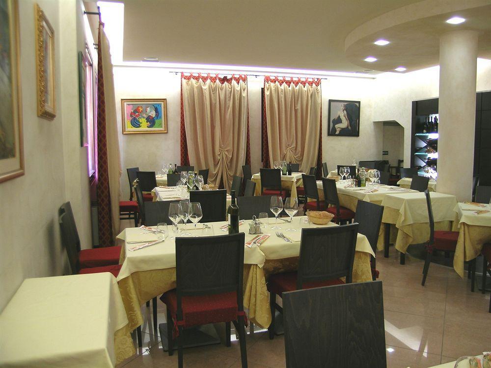 Hotel Da Vito Campagna Lupia Kültér fotó