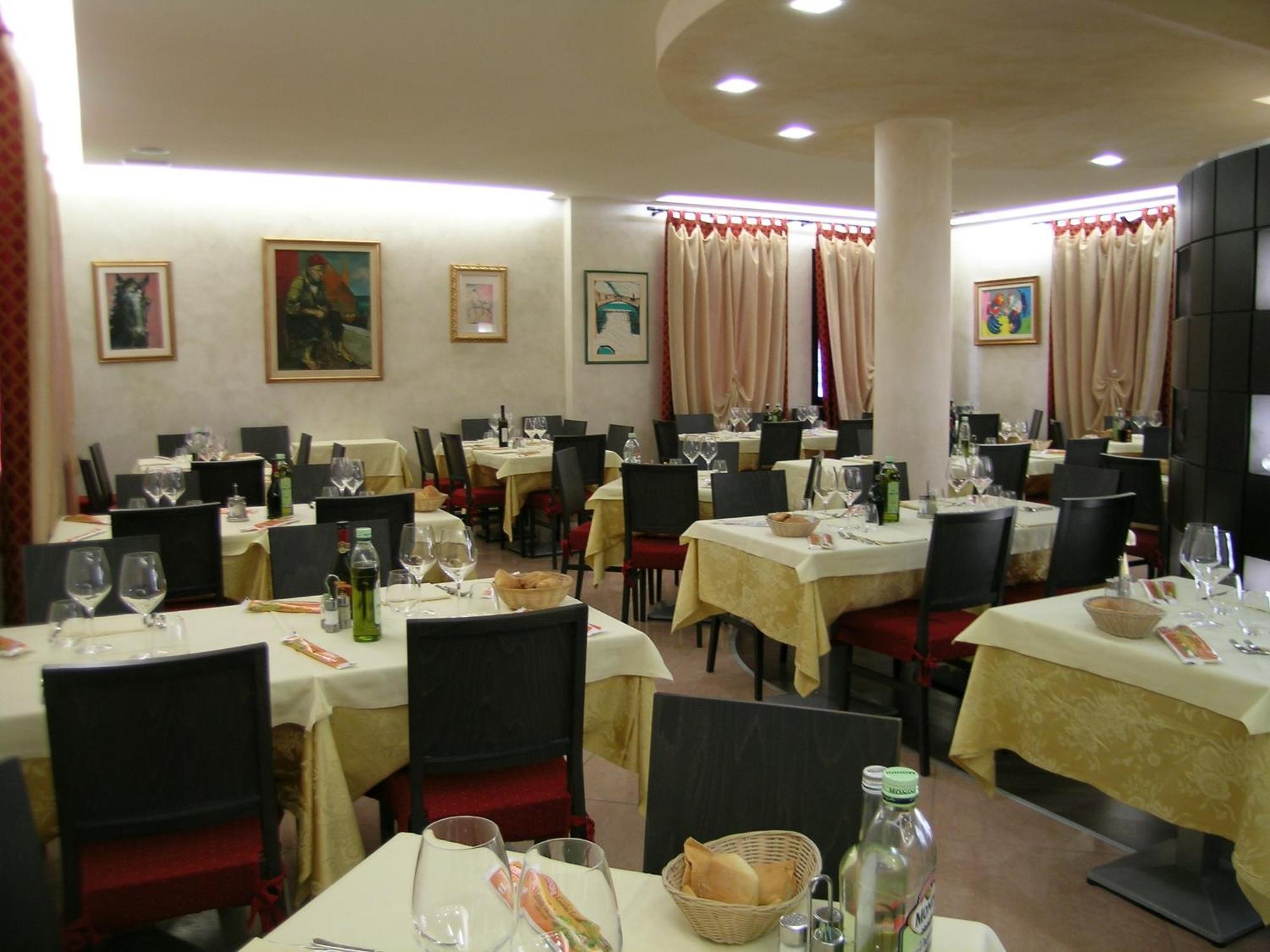 Hotel Da Vito Campagna Lupia Kültér fotó