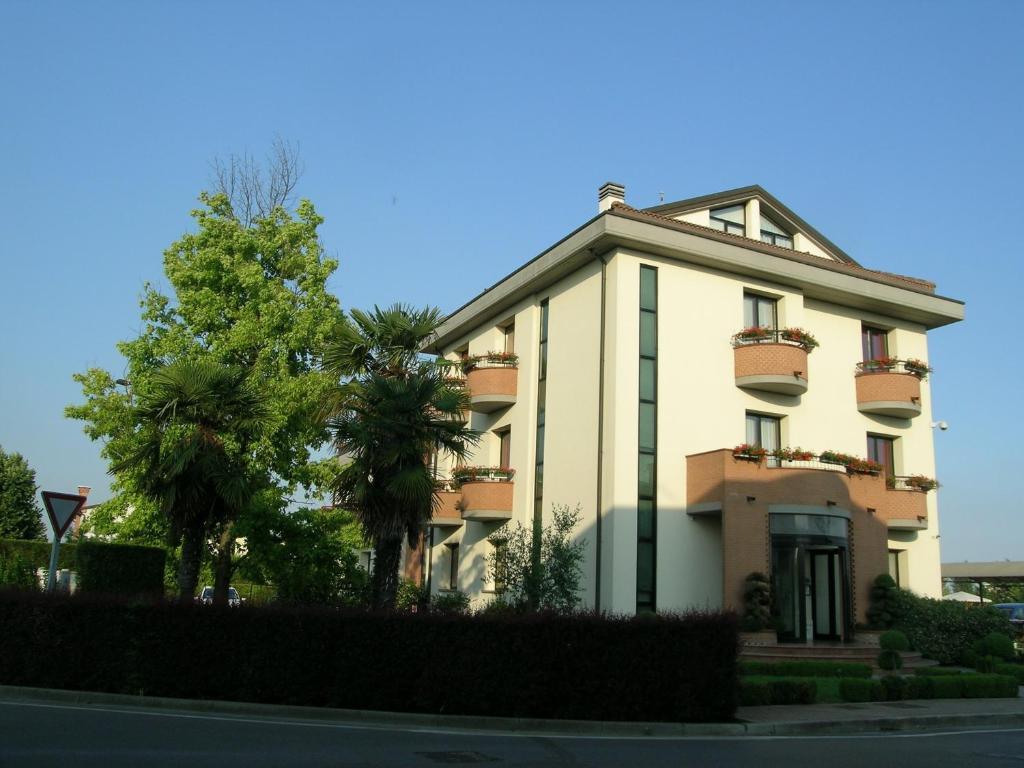 Hotel Da Vito Campagna Lupia Kültér fotó