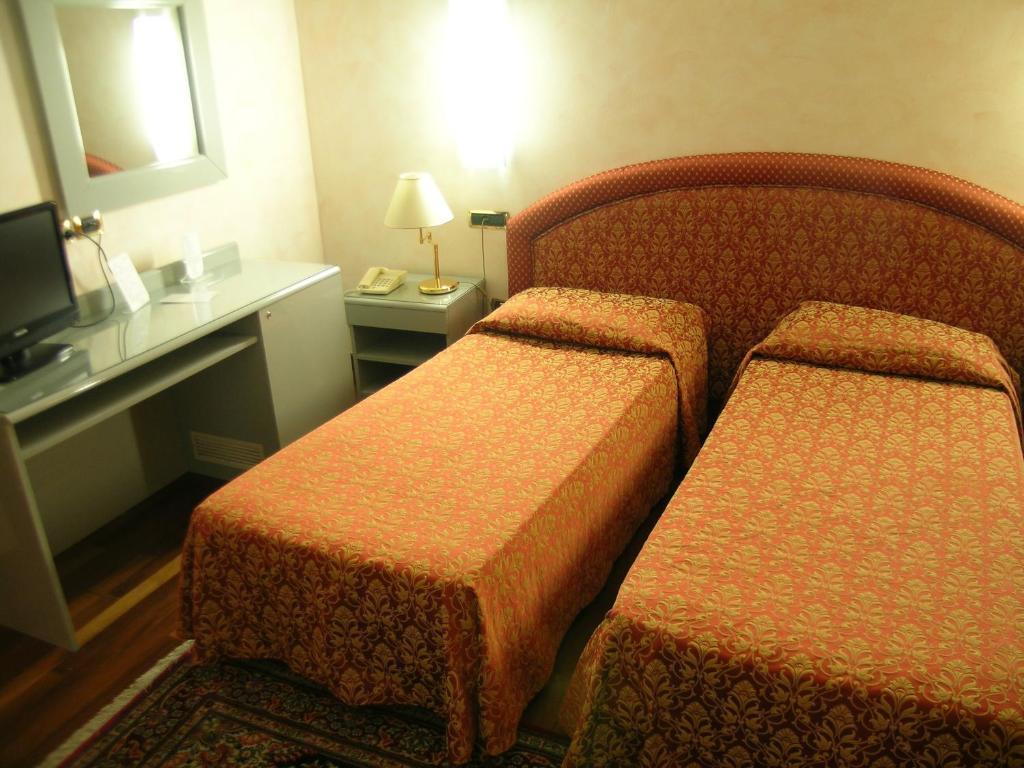 Hotel Da Vito Campagna Lupia Kültér fotó
