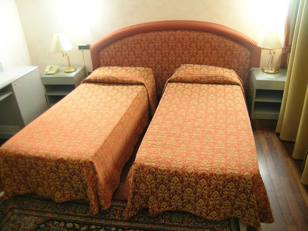 Hotel Da Vito Campagna Lupia Kültér fotó