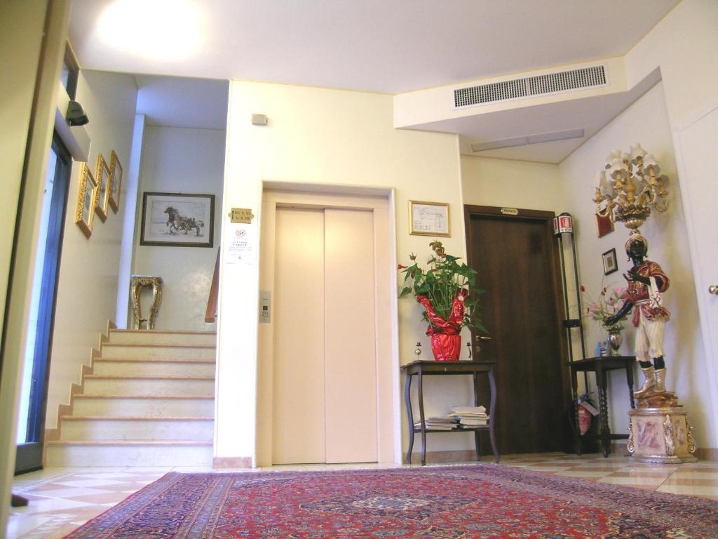 Hotel Da Vito Campagna Lupia Kültér fotó
