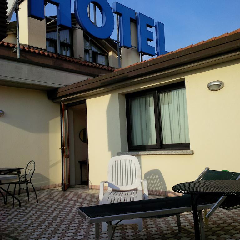Hotel Da Vito Campagna Lupia Kültér fotó